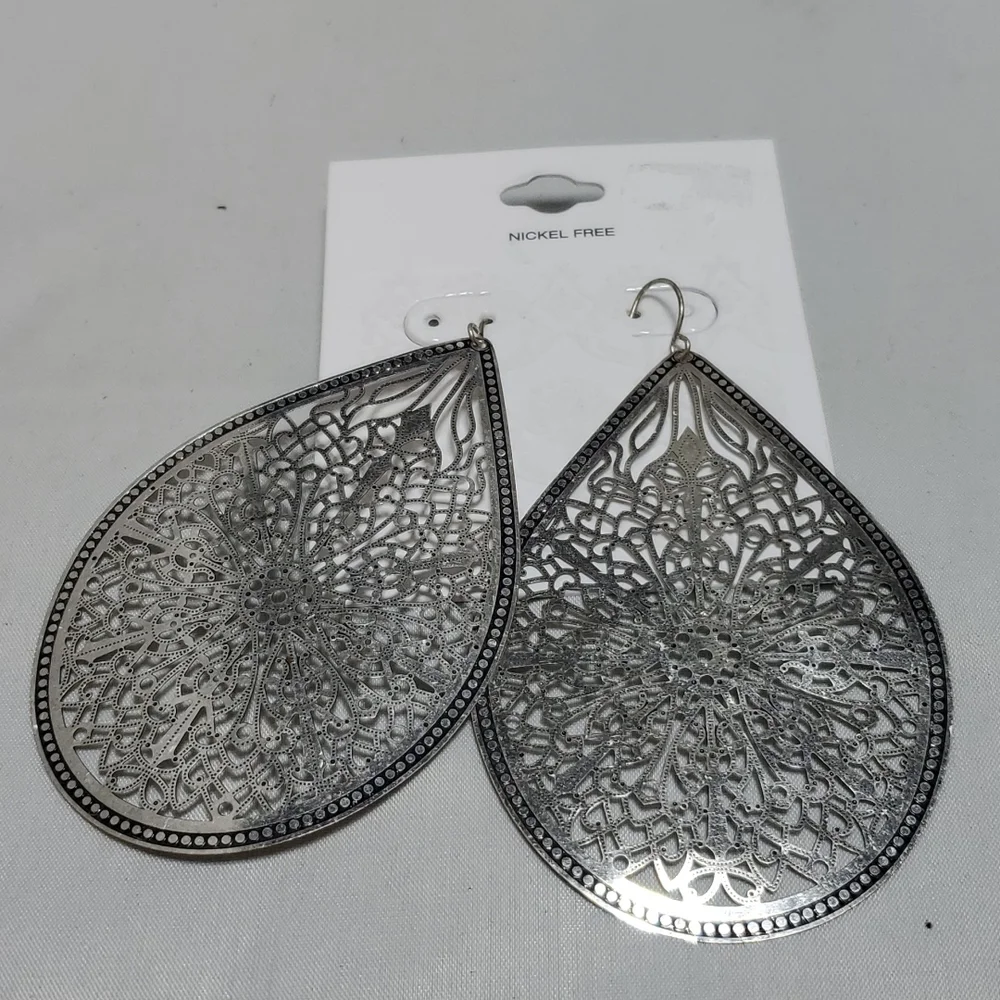 2 for $15 Target teardrop silver stamping earring - Picture 1 of 3